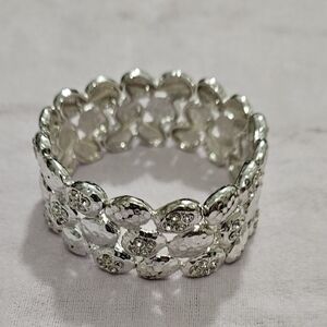 Elegant Silver Floral Bracelet